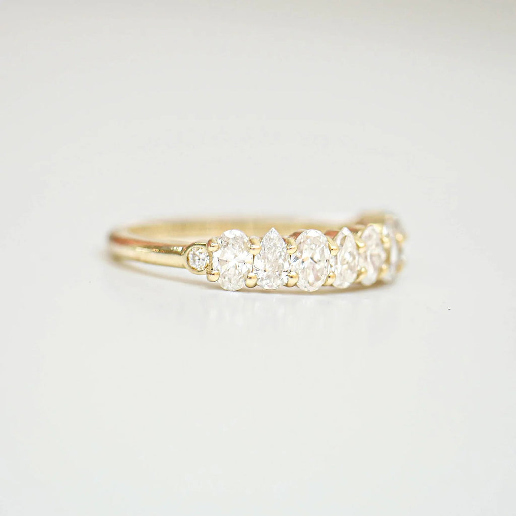 Oval Pear Drift Band