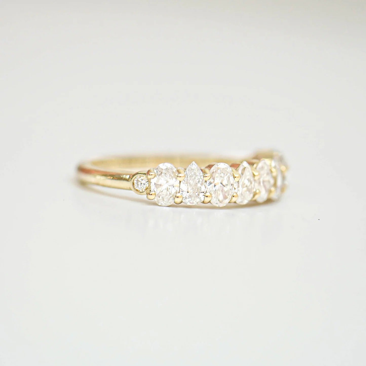 Oval Pear Drift Band